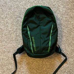 Patagonia 18L atom backpack